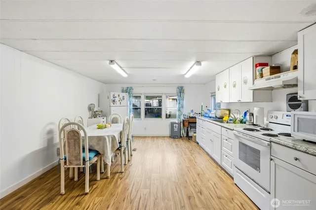 $94,000 | 11330 East Riverside Drive, Unit 25, Bothell, WA 98011