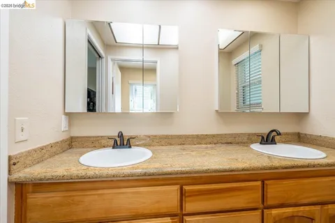 $999,999 | 14787 Oleander Street, San Leandro, CA 94578