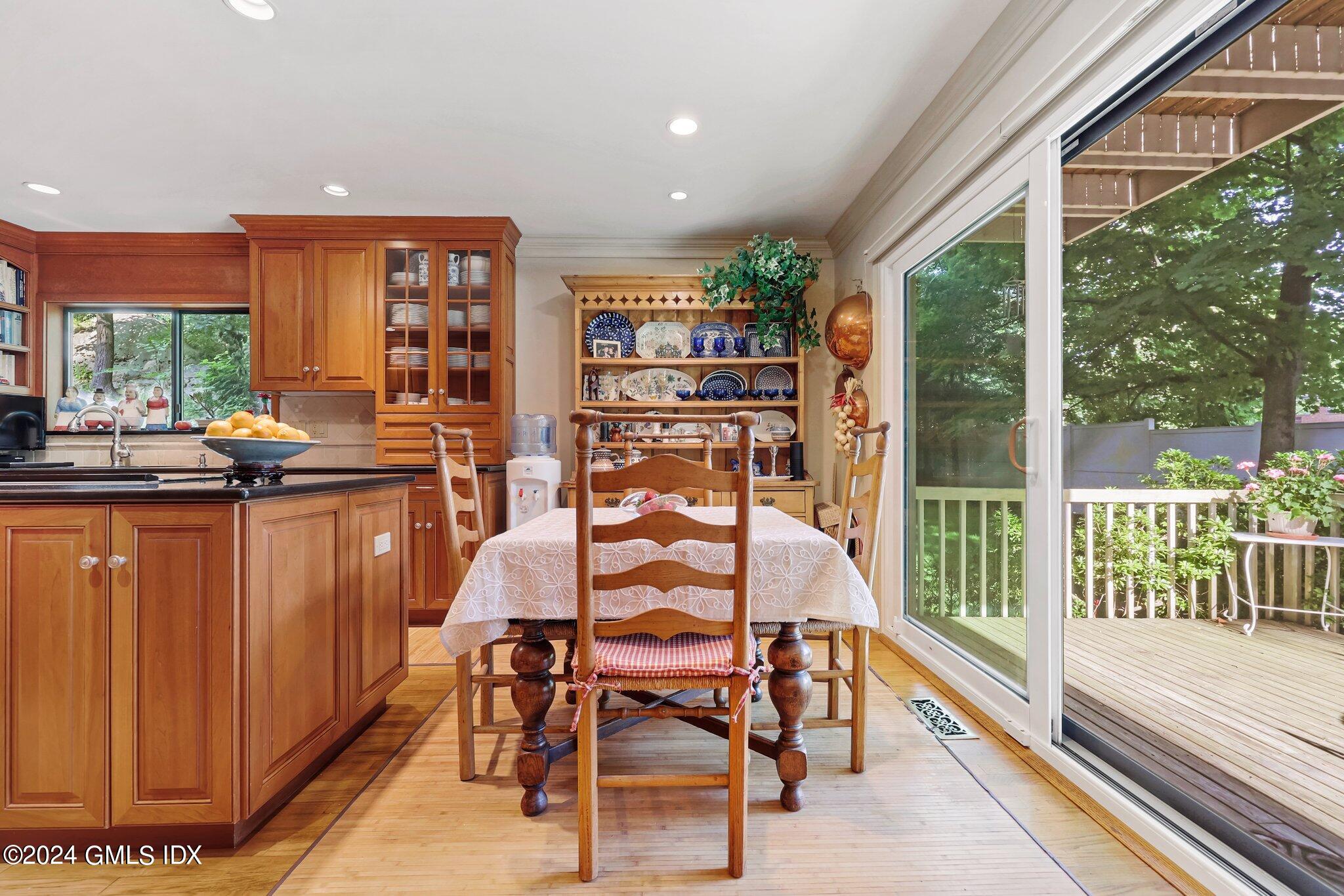 500 River Road, Unit 15 Cos Cob, CT 06807 - Photo 17 of 42 Dining Area