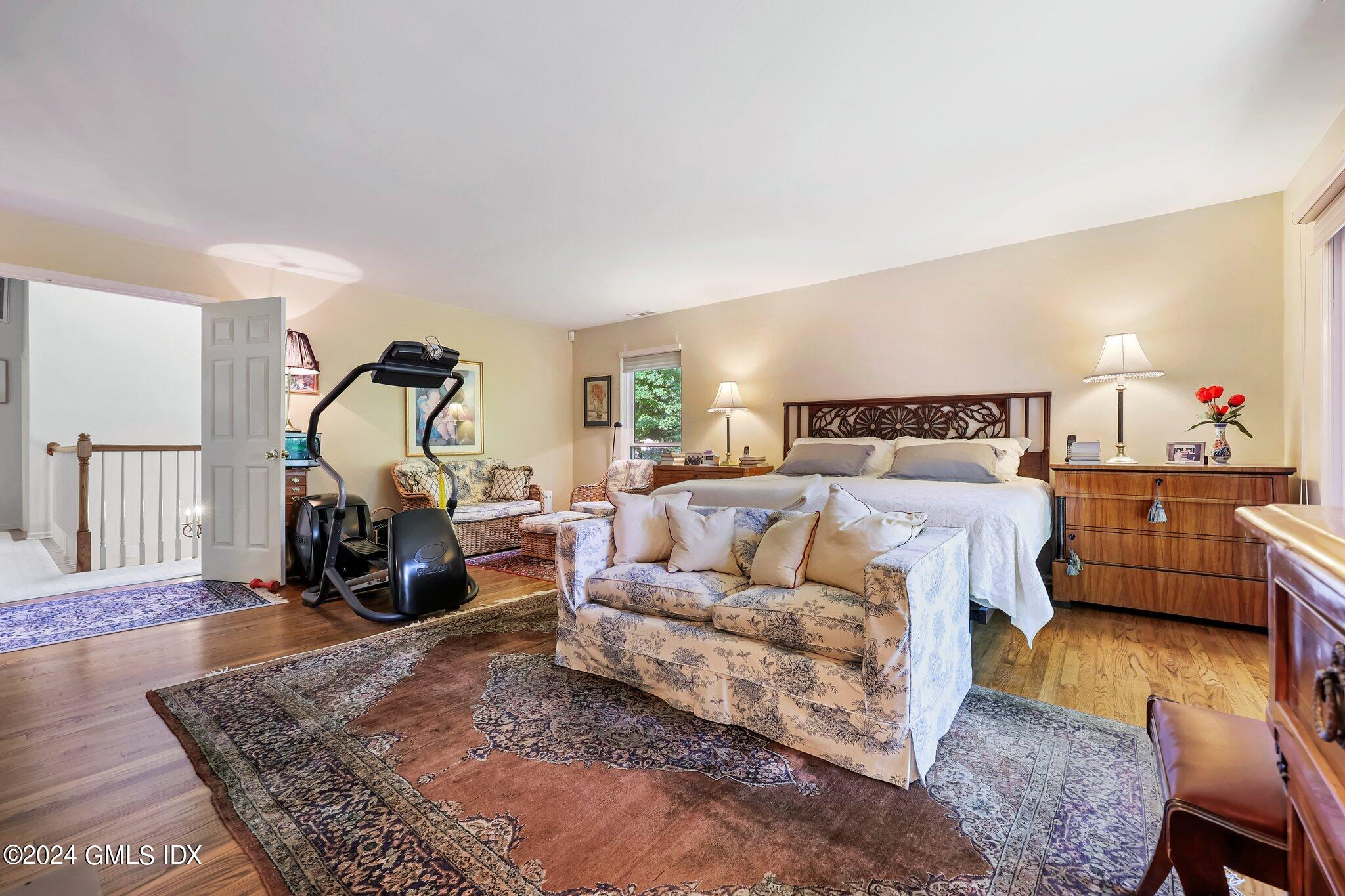 500 River Road, Unit 15 Cos Cob, CT 06807 - Photo 21 of 42 Primary Bdrm Sitting Areas