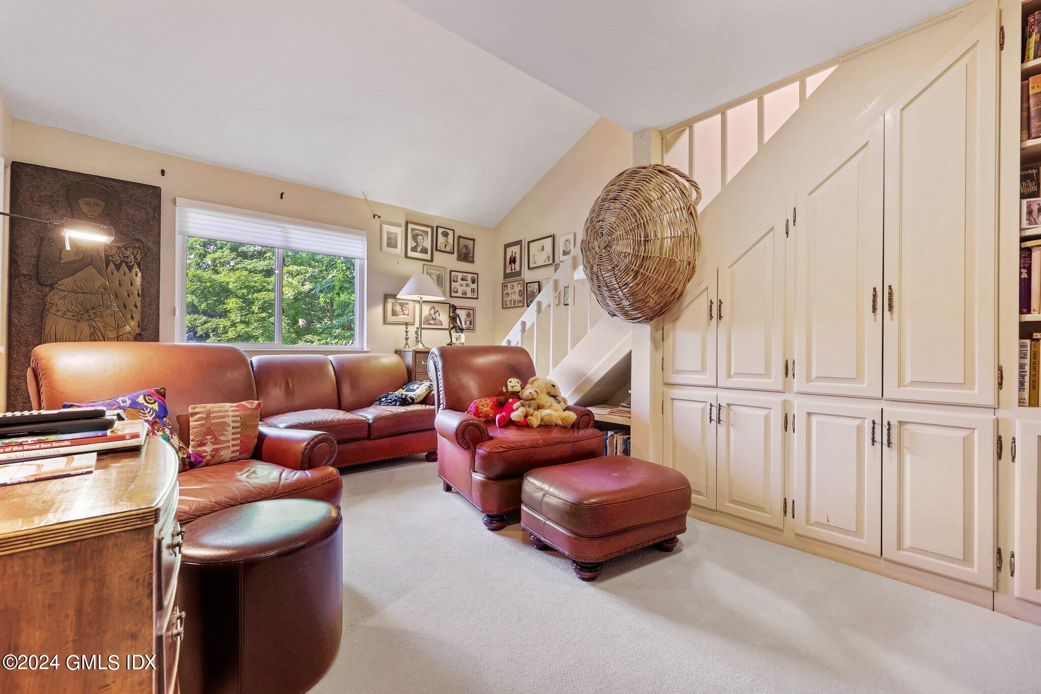 500 River Road, Unit 15 Cos Cob, CT 06807 - Photo 31 of 42 Bdrm 3 Builtins