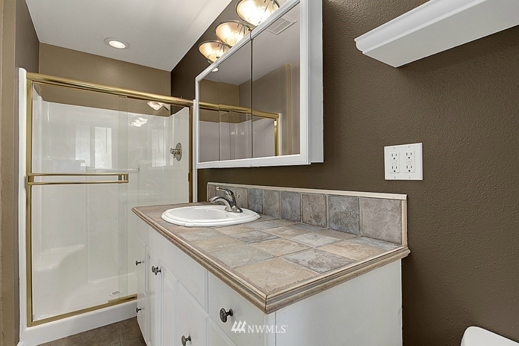23324 19th Place West Bothell, WA 98021 - Photo 10 of 15