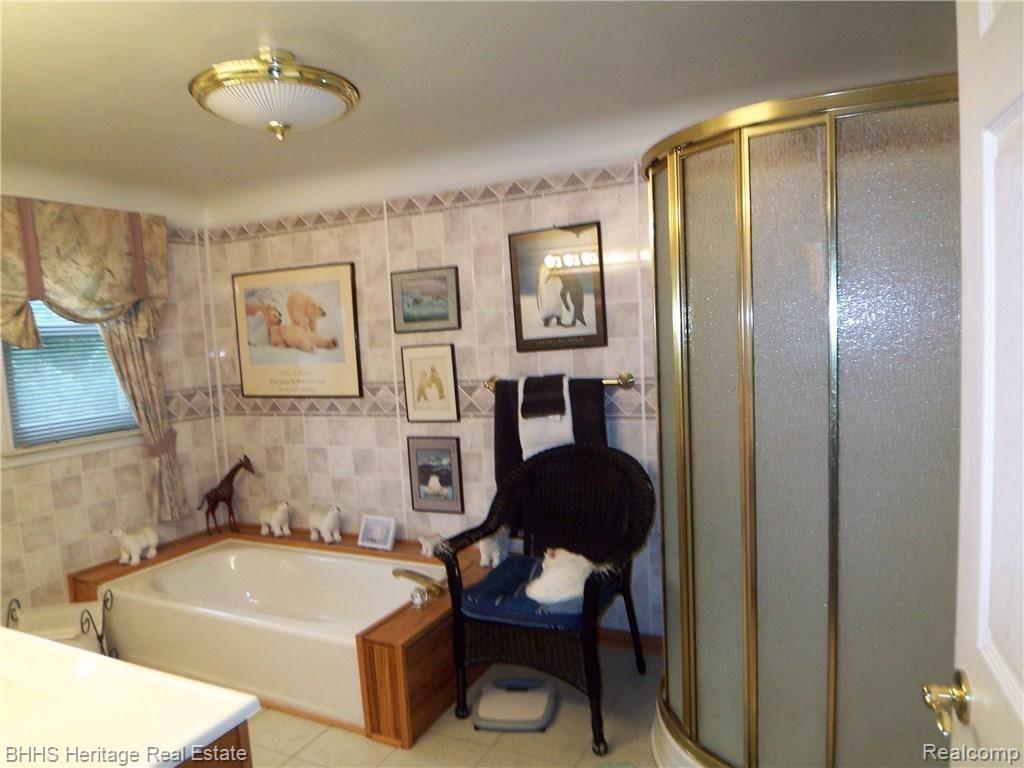 2130 East Highland Road Howell, MI 48843 - Photo 23 of 26