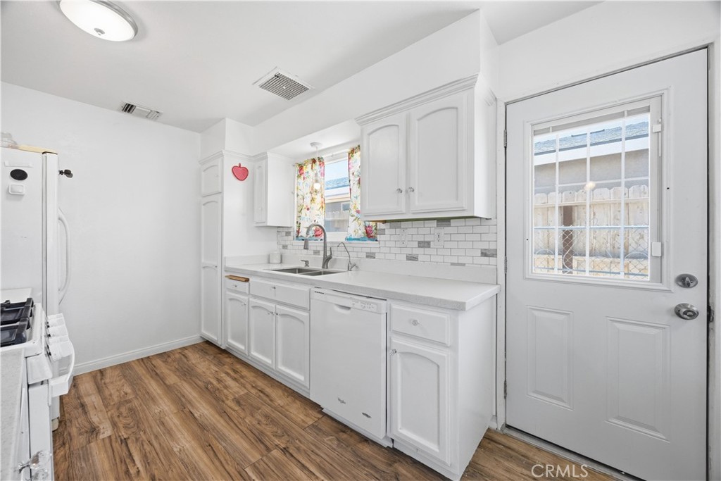 1120 South Yorktown Street Ridgecrest, CA 93555 - Photo 19 of 44