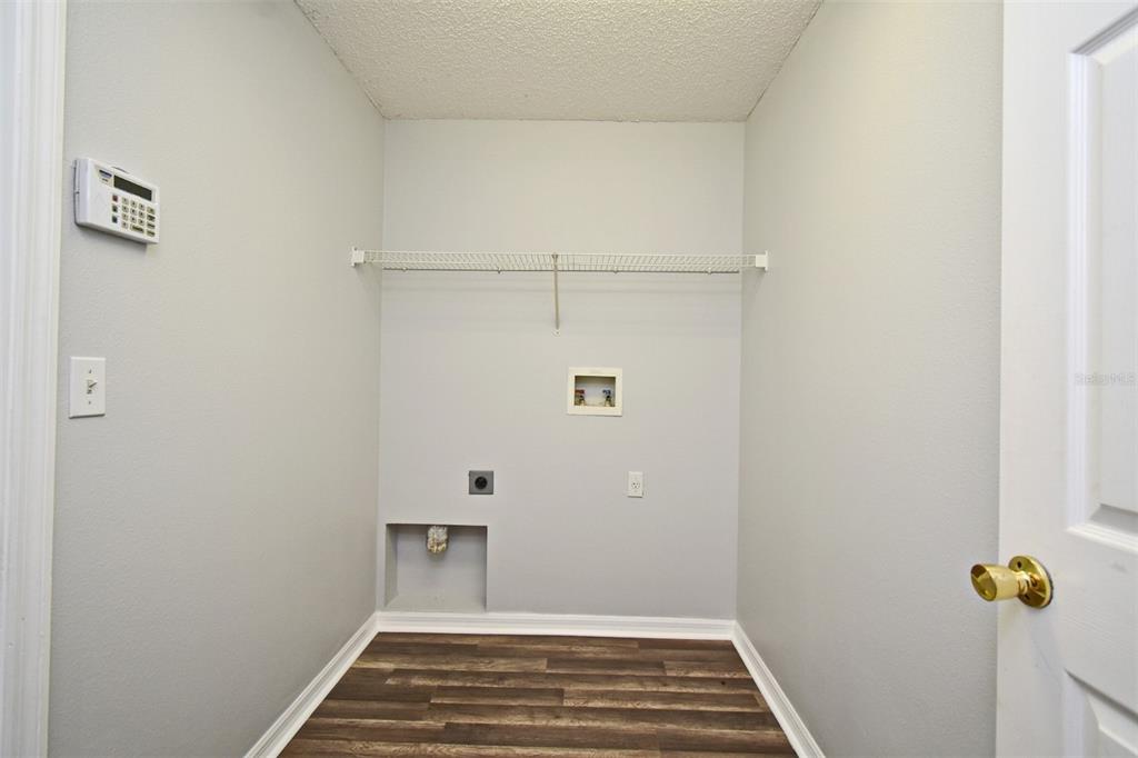 2010 Newtown Road Groveland, FL 34736 - Photo 30 of 39 Gallery Image 30