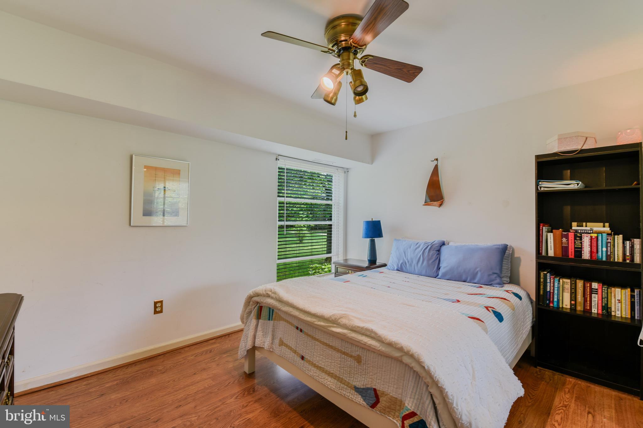 142 Georgetown Road, Unit 6 Annapolis, MD 21403 - Photo 33 of 40 Spacious Bedroom