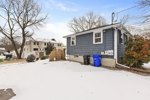 $498,000 | 58 Neillian Way, Unit 58, Bedford, MA 01730