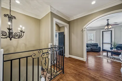 $799,000 | 102 Vieux Carre Drive, Houston, TX 77009