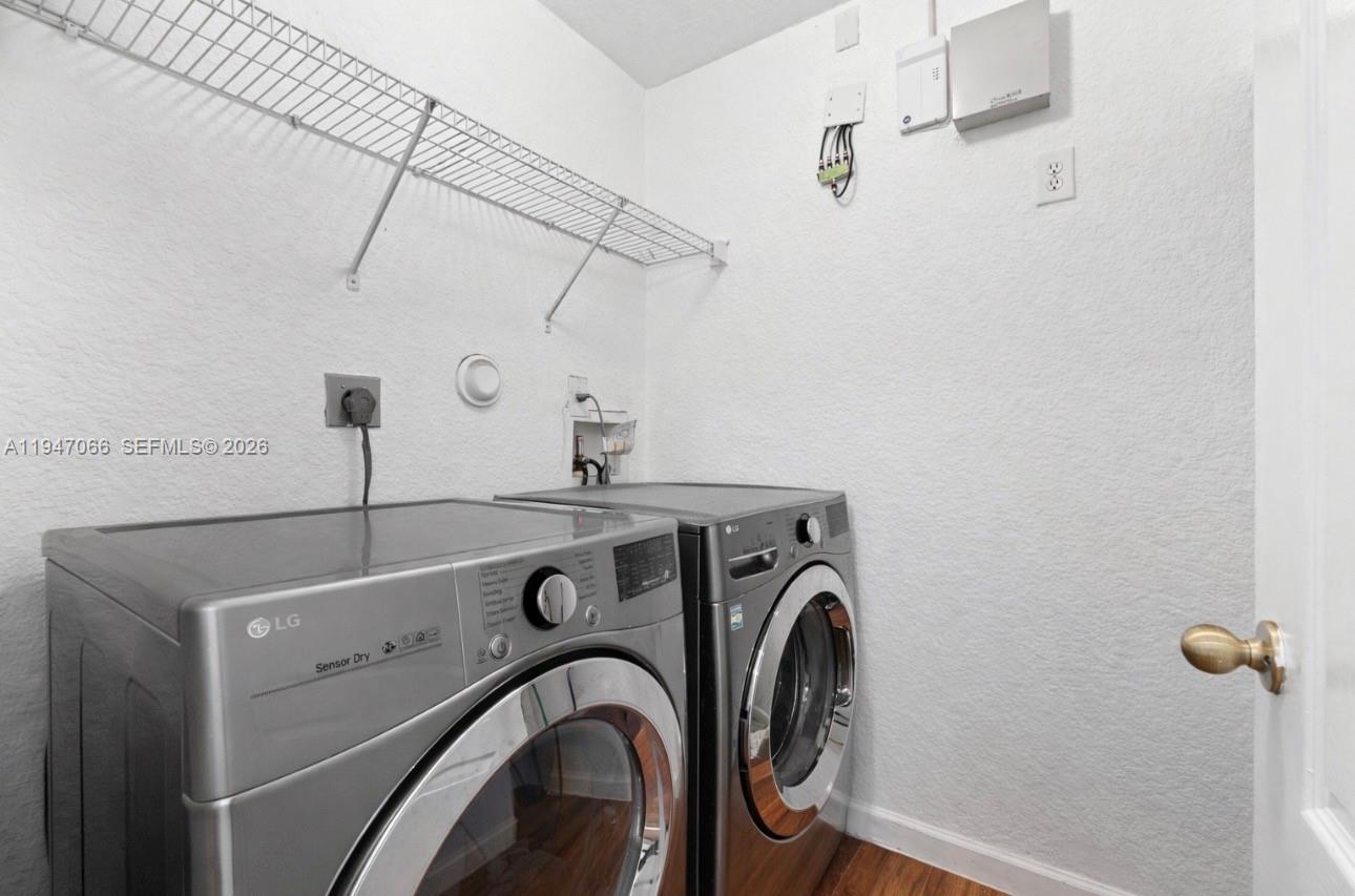 836 Southwest 154th Path Miami, FL 33194 - Photo 12 of 20