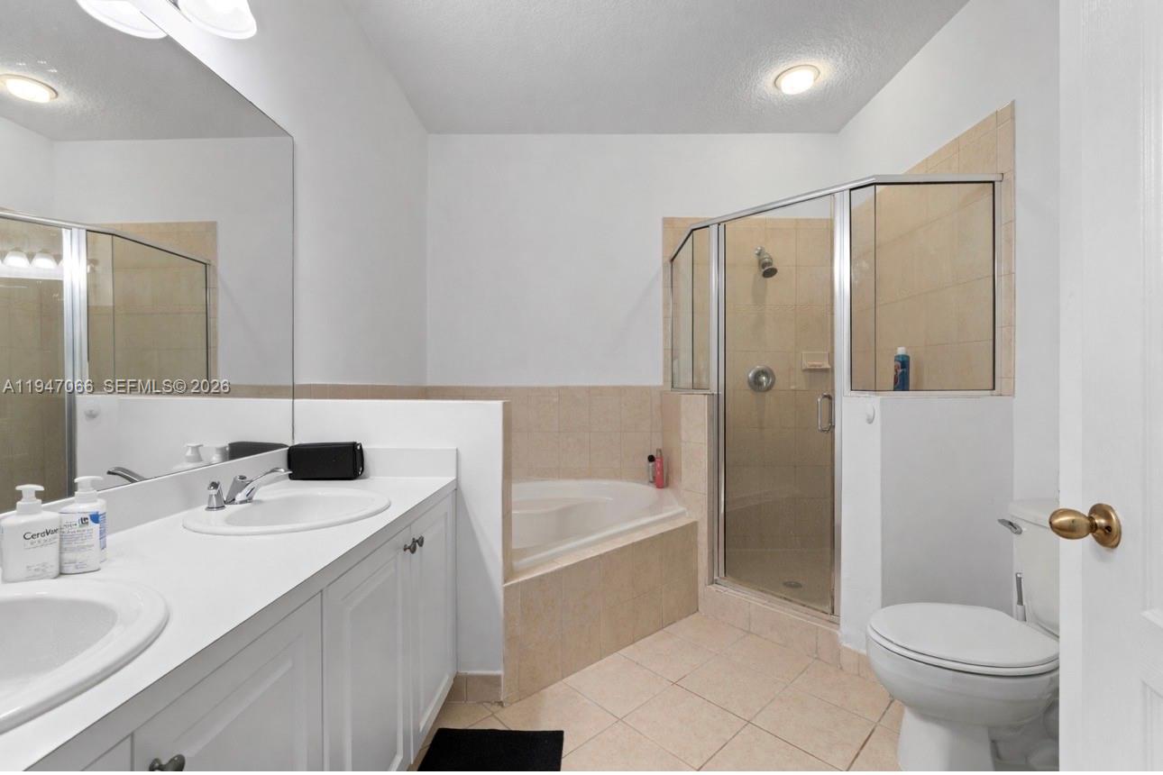 836 Southwest 154th Path Miami, FL 33194 - Photo 15 of 20