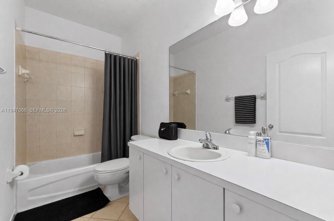 836 Southwest 154th Path Miami, FL 33194 - Photo 18 of 20