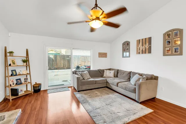 $515,000 | 323 Emerald Oak Drive, Galt, CA 95632