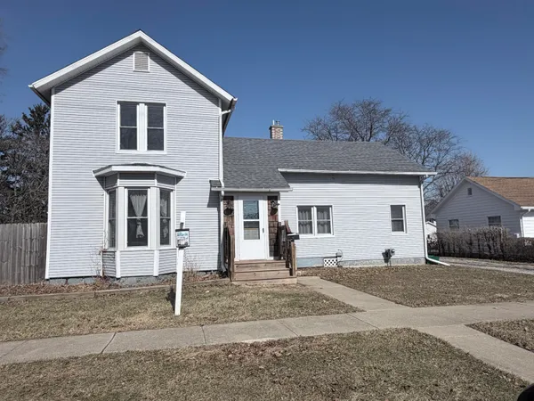 $219,875 | 411 Kilbuck Street West, Tecumseh, MI 49286