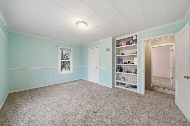 $229,875 | 411 Kilbuck Street West, Tecumseh, MI 49286