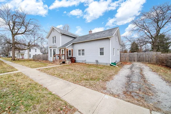 $219,875 | 411 Kilbuck Street West, Tecumseh, MI 49286