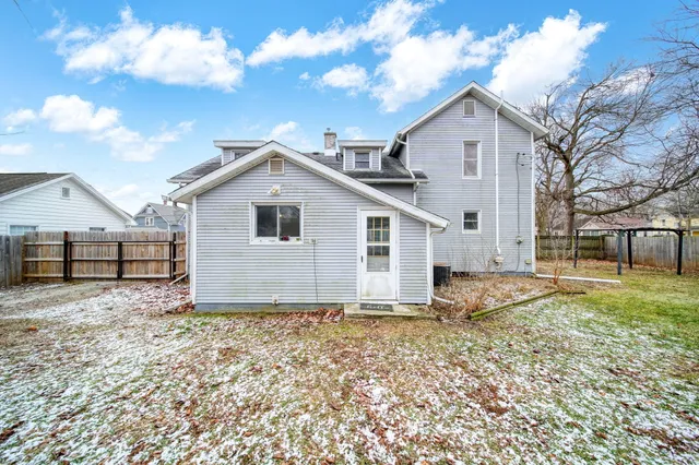 $229,875 | 411 Kilbuck Street West, Tecumseh, MI 49286