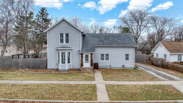 $219,875 | 411 Kilbuck Street West, Tecumseh, MI 49286