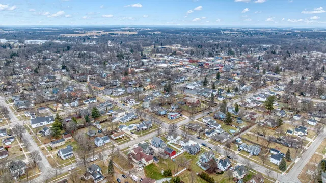 $229,875 | 411 Kilbuck Street West, Tecumseh, MI 49286