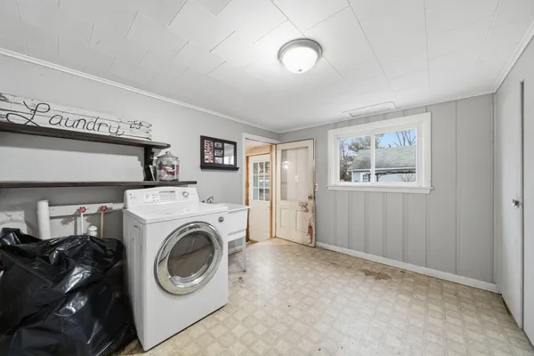 $219,875 | 411 Kilbuck Street West, Tecumseh, MI 49286