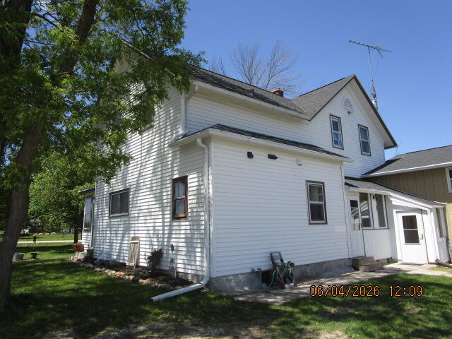 5319-wagon Wagon Wheel Road Manitowoc, WI 54220 - Photo 43 of 44 Back of house.