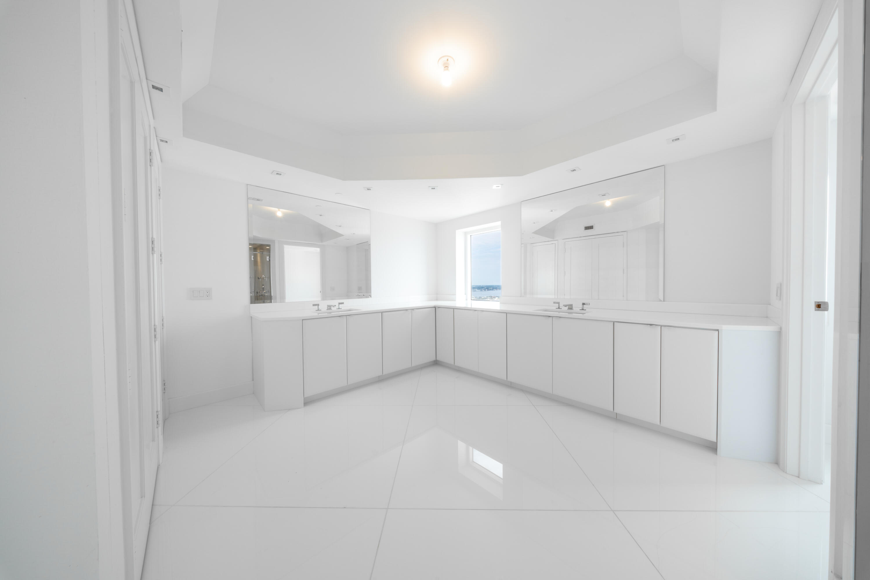 Undisclosed Address Riviera Beach, FL 33404 - Photo 7 of 17 A7402298-HDR
