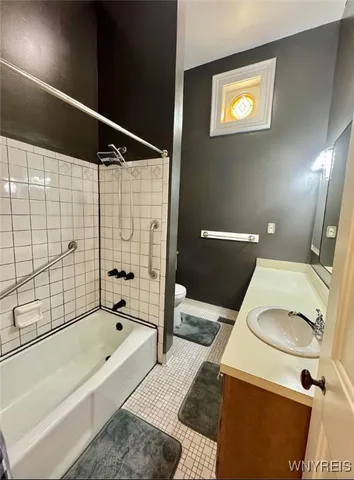 $1,700 | 25 Whitney Place, Buffalo, NY 14201