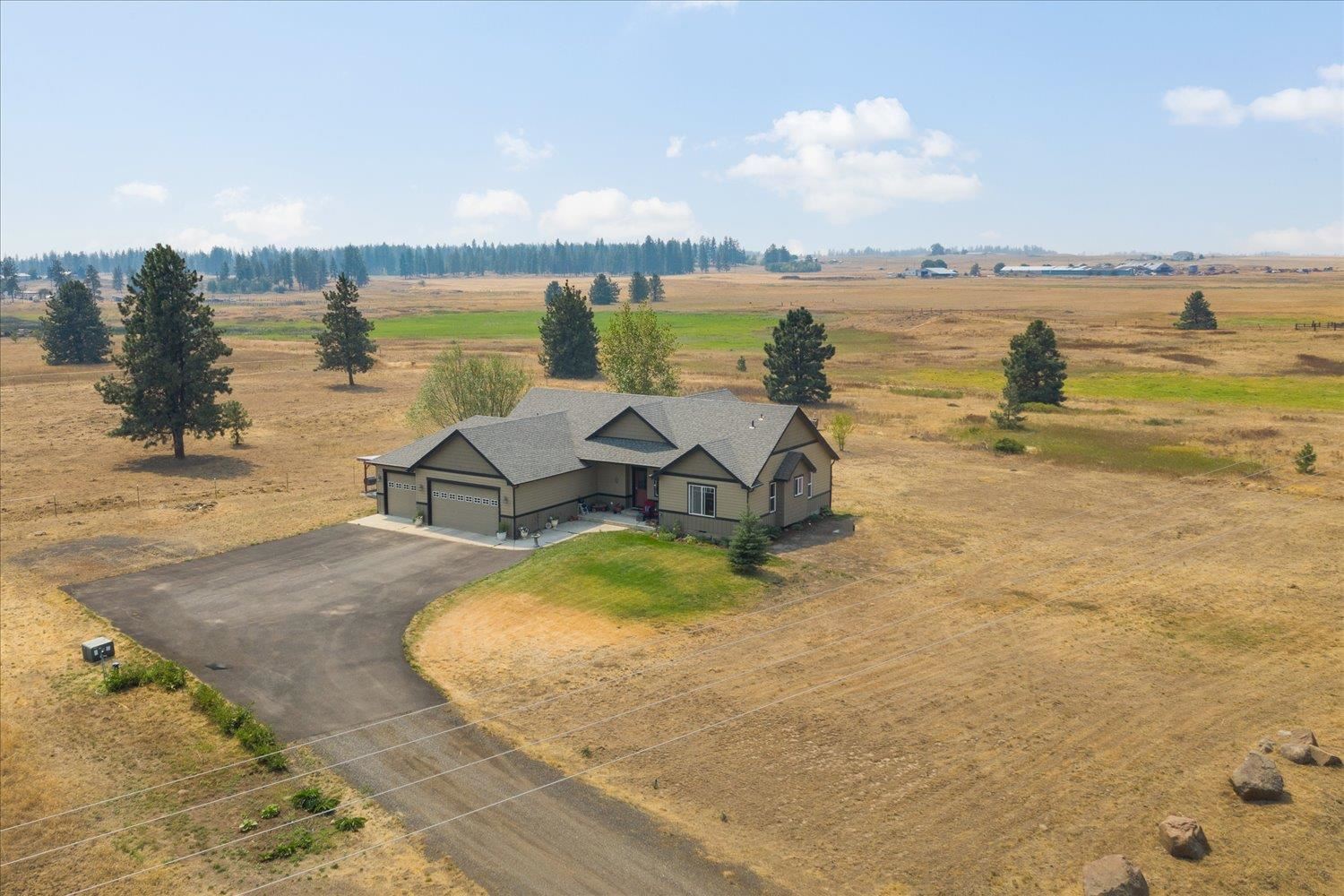 17227 West Jacobs Road Spokane, WA 99224 - Photo 2 of 40
