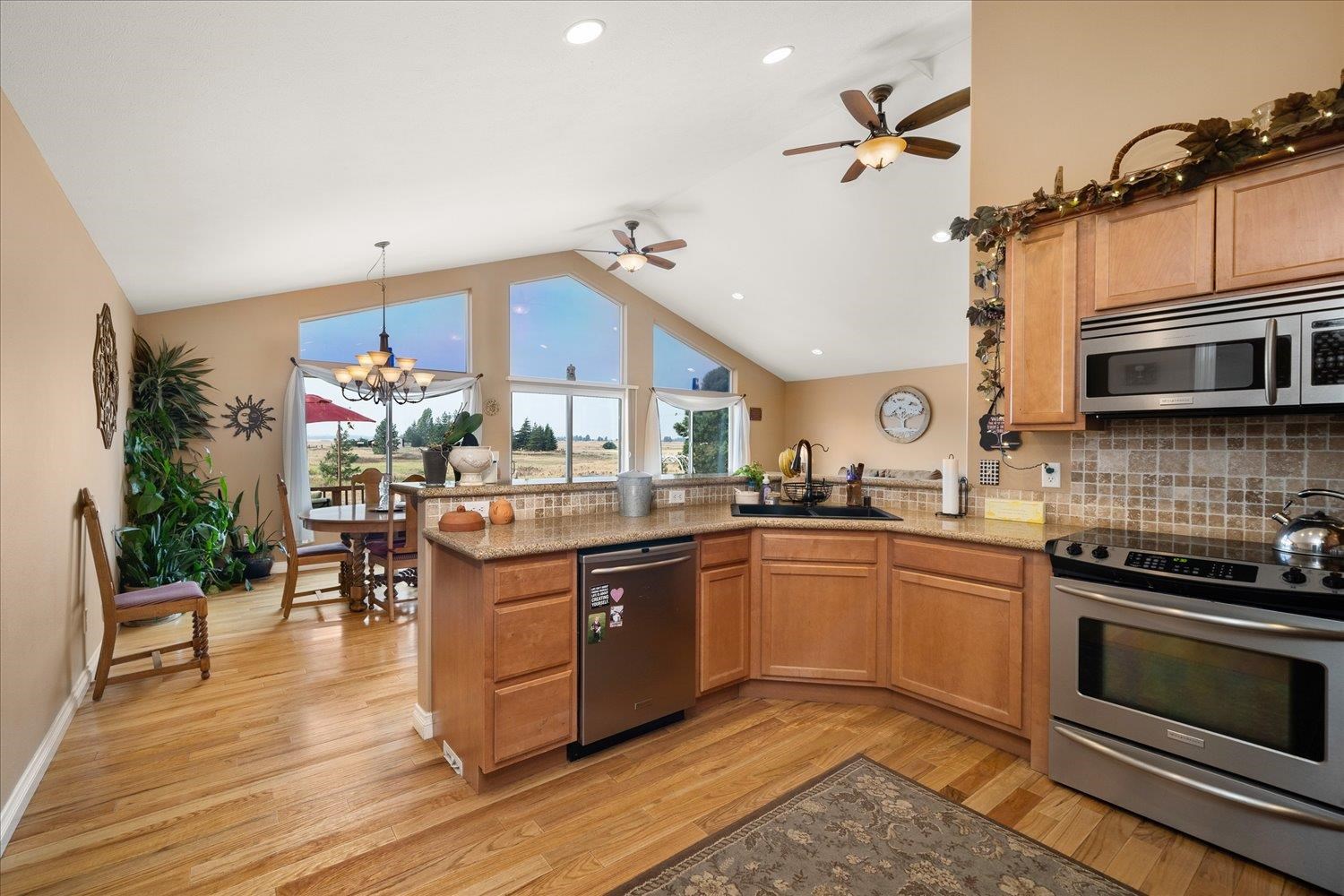 17227 West Jacobs Road Spokane, WA 99224 - Photo 15 of 40