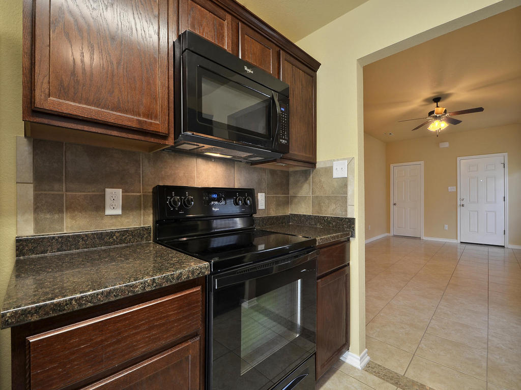 1200 Brendon Lee Lane Georgetown, TX 78626 - Photo 11 of 28