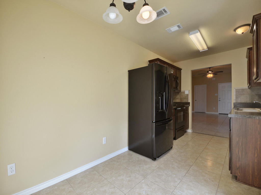 1200 Brendon Lee Lane Georgetown, TX 78626 - Photo 13 of 28