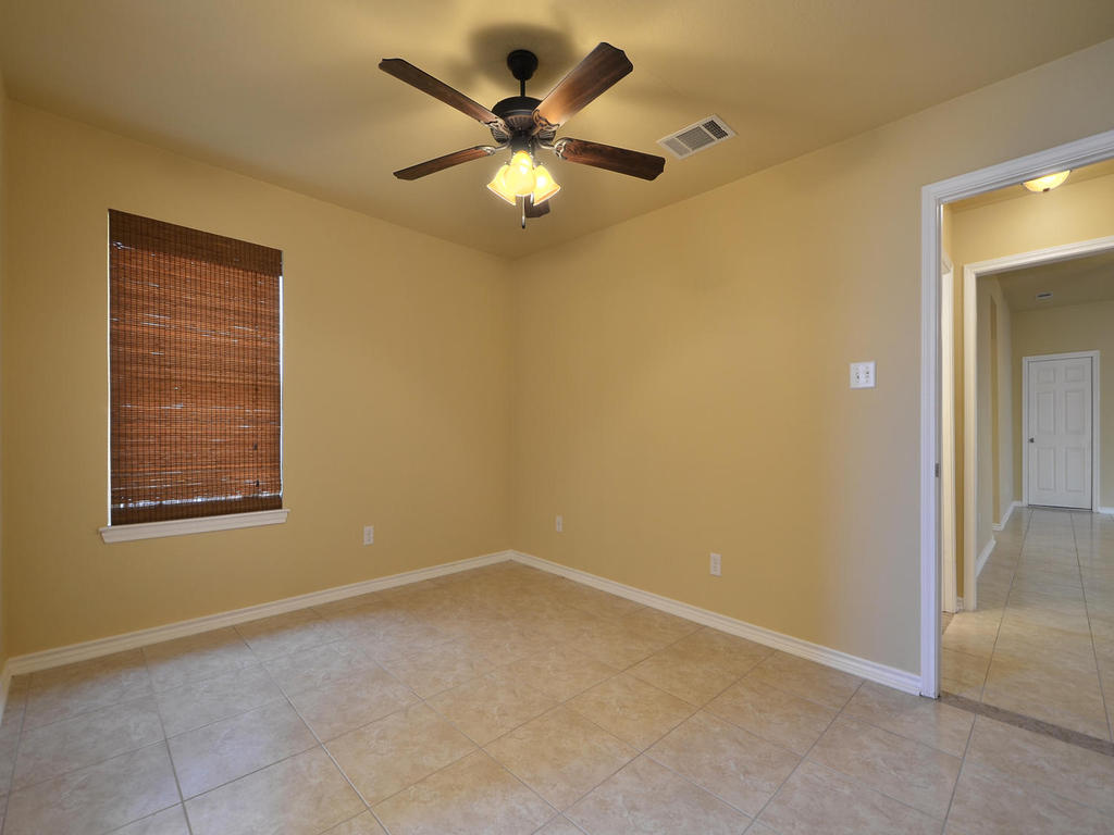 1200 Brendon Lee Lane Georgetown, TX 78626 - Photo 14 of 28