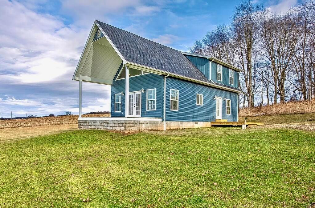 16067 Smith Road Fredericktown, OH 43019 - Photo 2 of 31 1-23