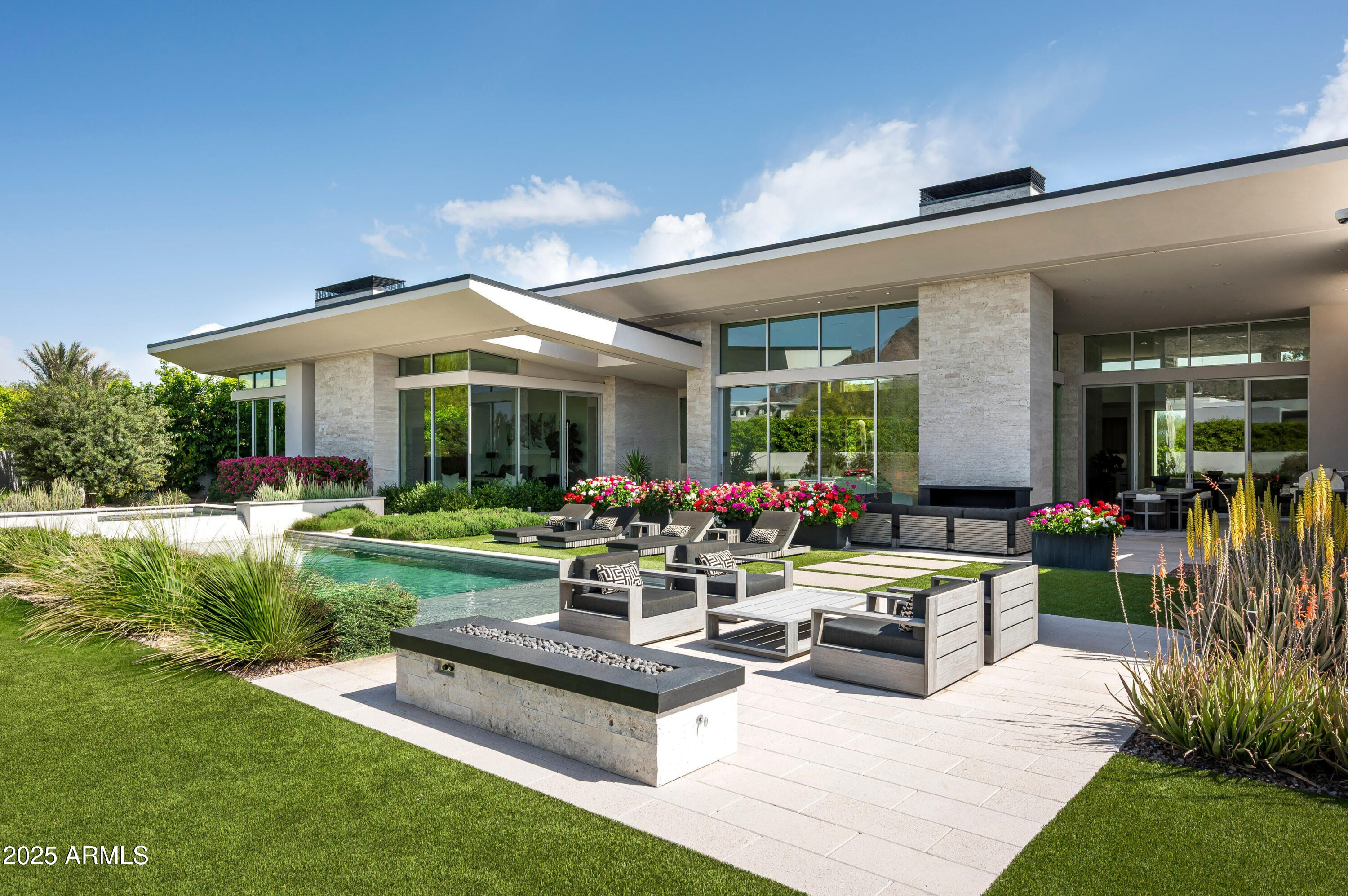 5611 North Wilkinson Road Paradise Valley, AZ 85253 - Photo 10 of 28 Backyard