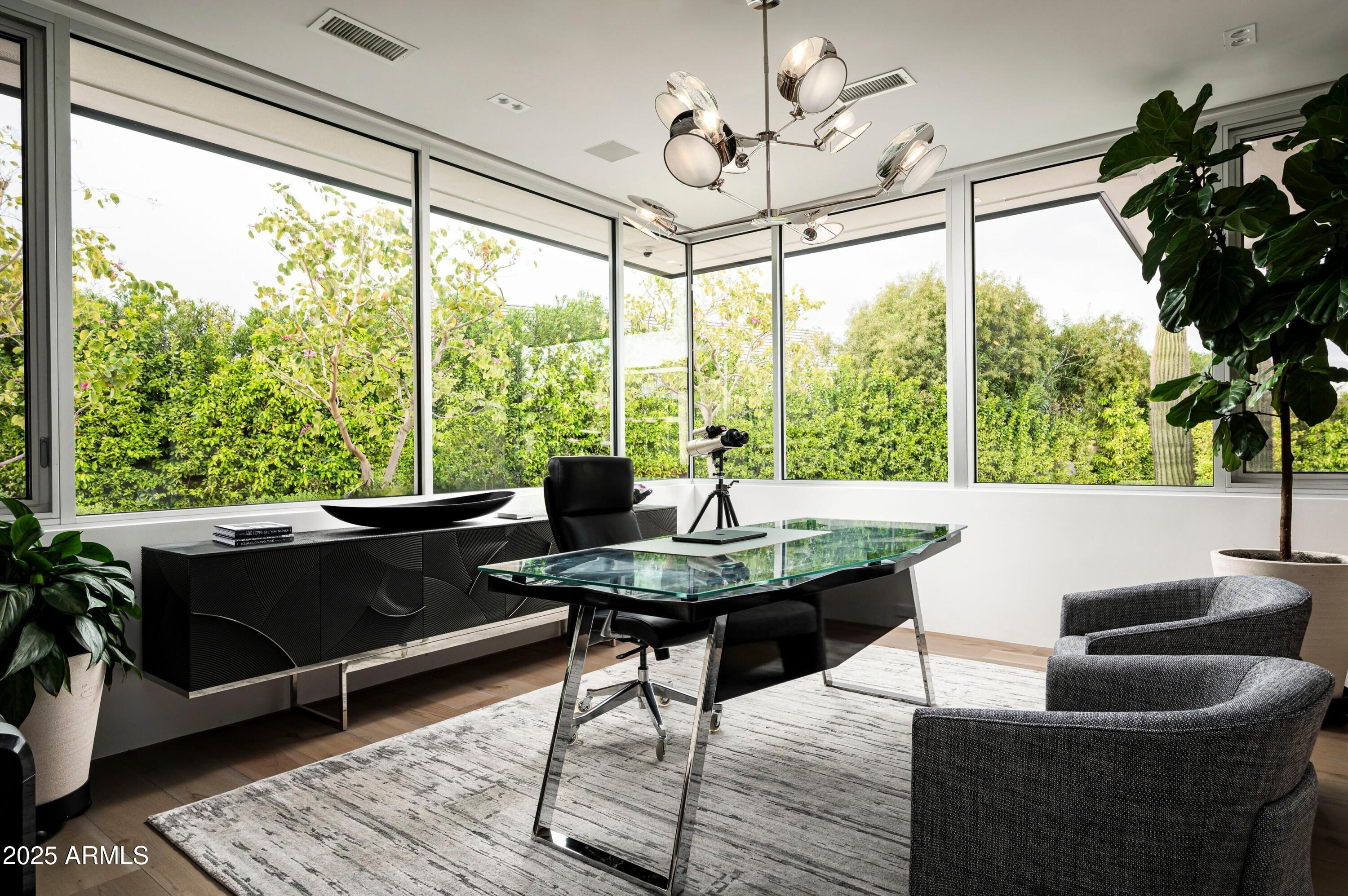 5611 North Wilkinson Road Paradise Valley, AZ 85253 - Photo 18 of 28 Office