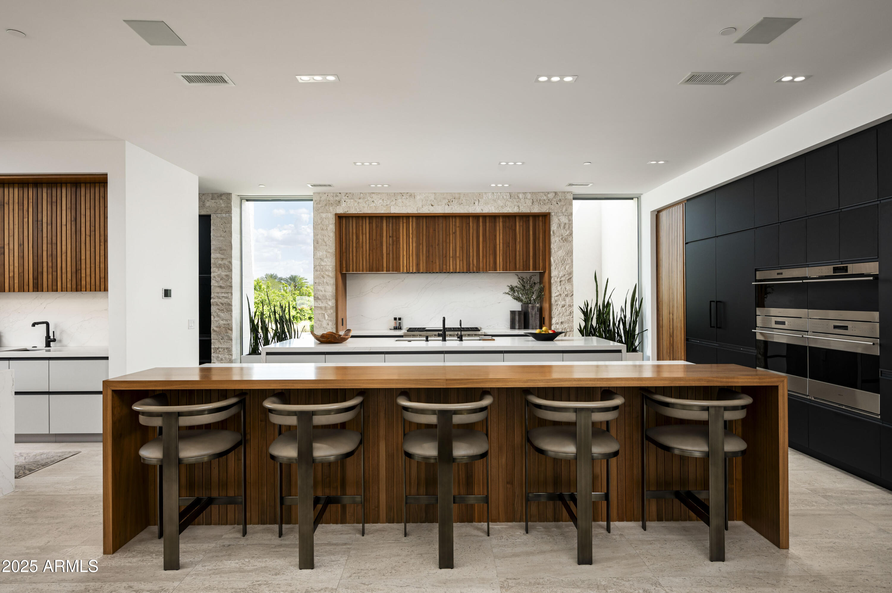 5611 North Wilkinson Road Paradise Valley, AZ 85253 - Photo 7 of 28 Kitchen