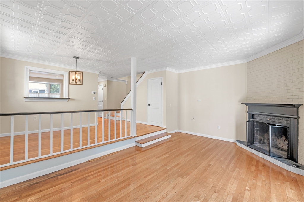 31 Lincoln Park Marblehead, MA 01945 - Photo 13 of 32