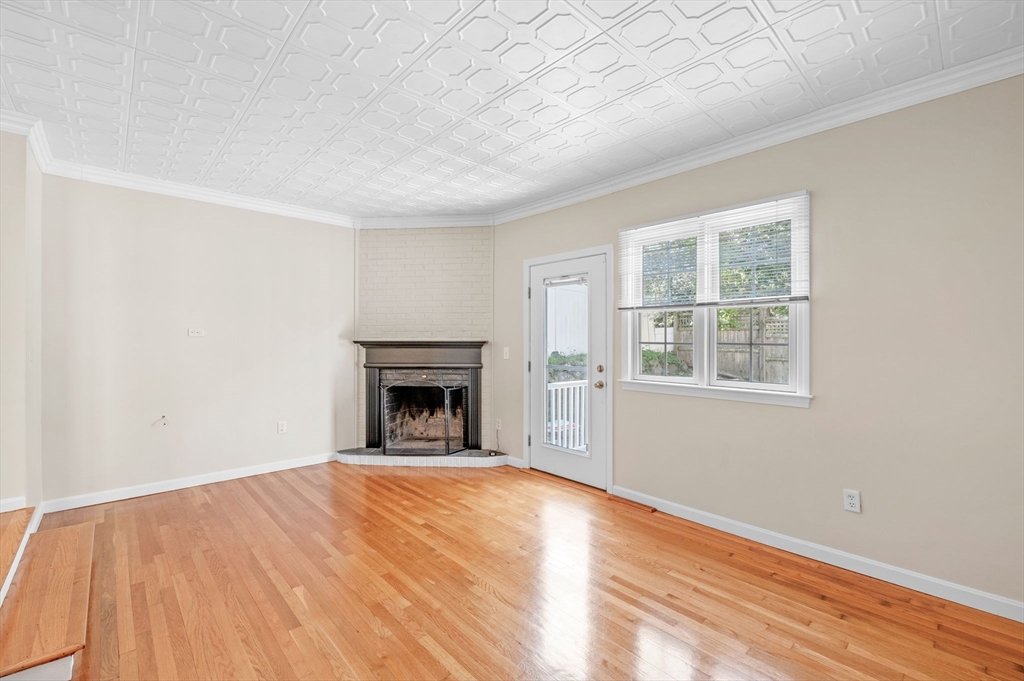 31 Lincoln Park Marblehead, MA 01945 - Photo 14 of 32