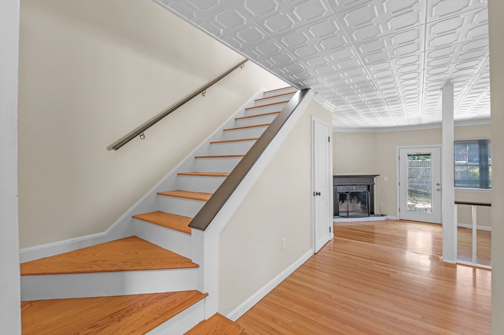 31 Lincoln Park Marblehead, MA 01945 - Photo 17 of 32