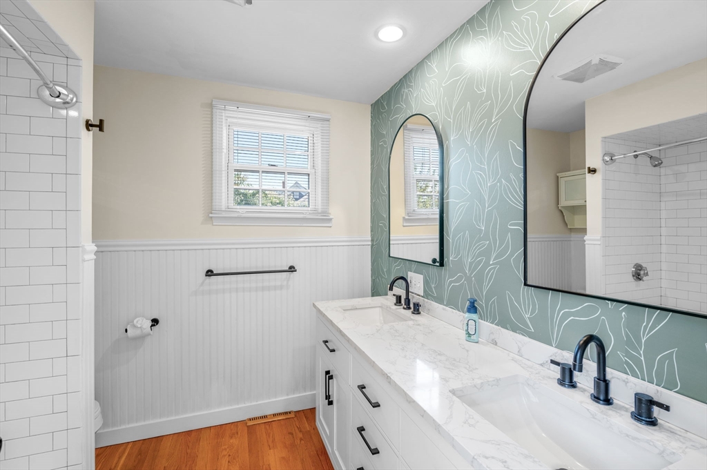 31 Lincoln Park Marblehead, MA 01945 - Photo 23 of 32