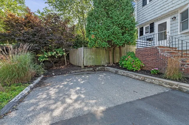 $680,000 | 31 Lincoln Park, Marblehead, MA 01945
