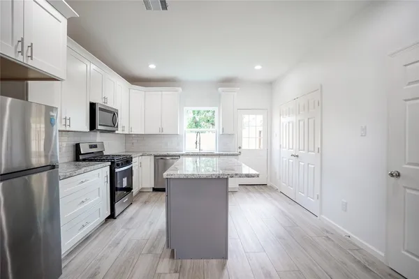 $1,850 | 7914 Laura Koppe Road, Unit A, Houston, TX 77028