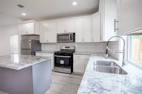 $1,850 | 7914 Laura Koppe Road, Unit A, Houston, TX 77028