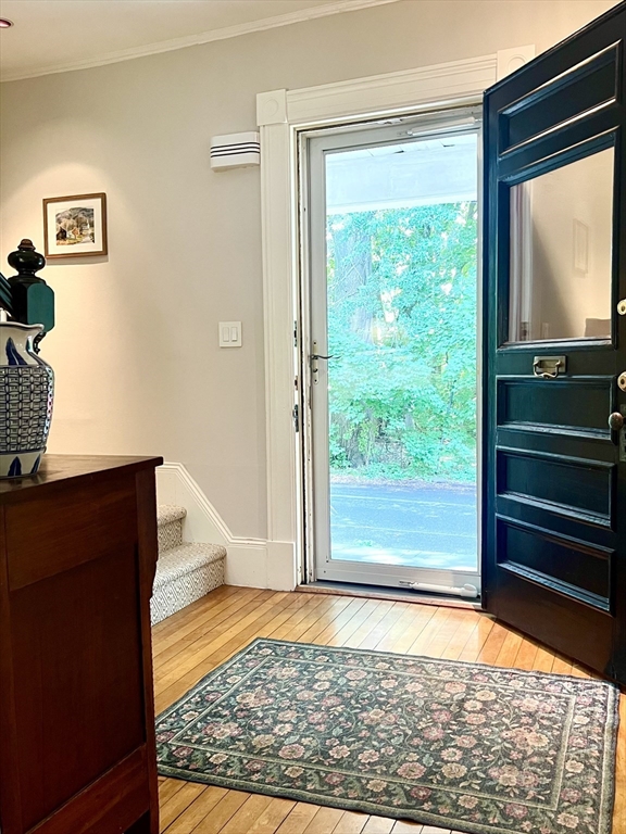 33 Gaylord Street Amherst, MA 01002 - Photo 3 of 42
