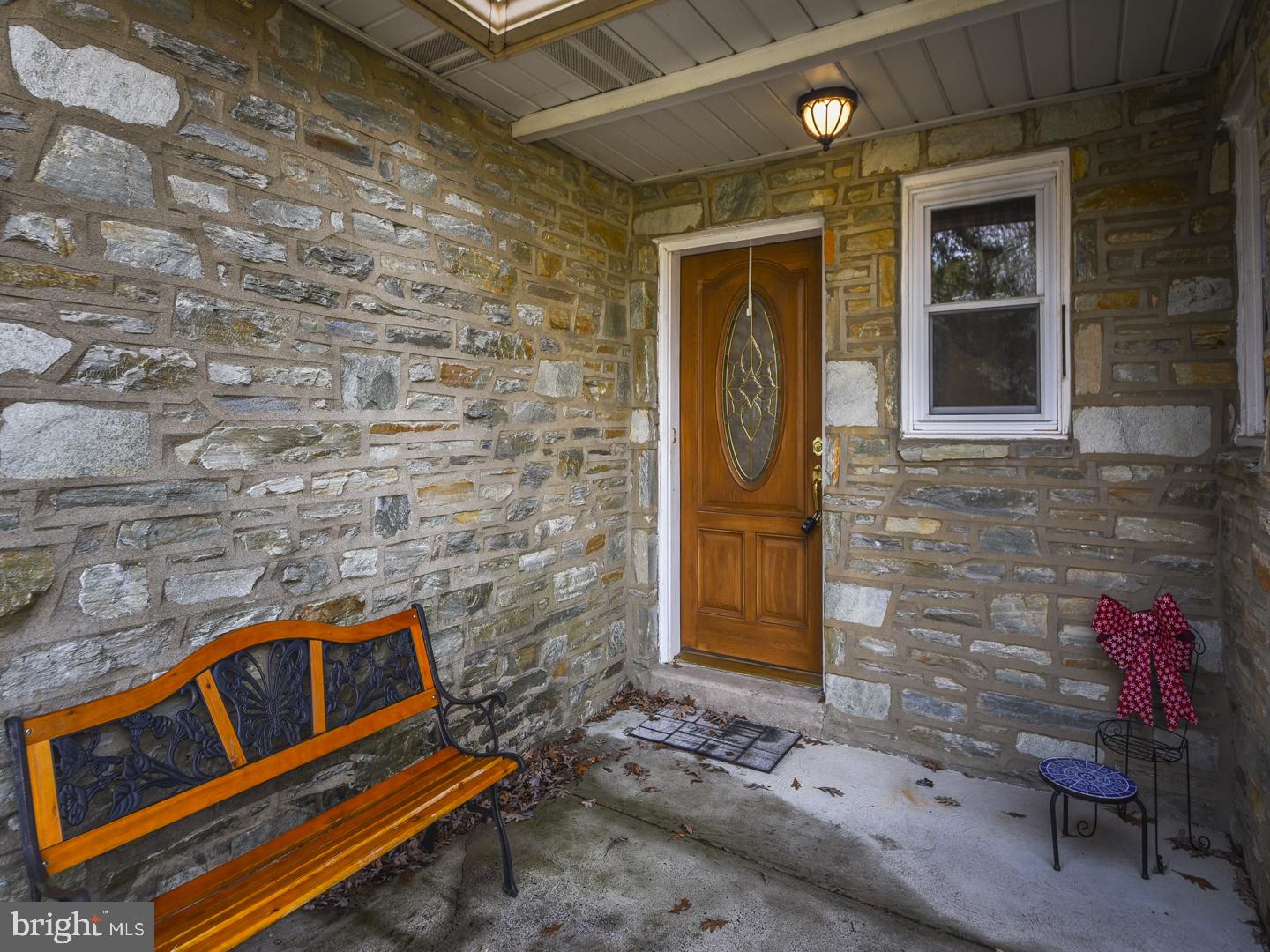 1074 Sorrel Road Huntingdon Valley, PA 19006 - Photo 2 of 22 Gallery Image 2