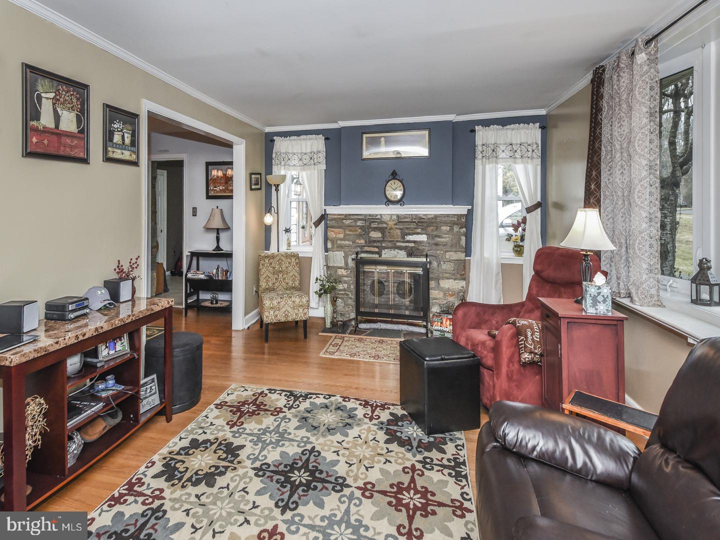 1074 Sorrel Road Huntingdon Valley, PA 19006 - Photo 4 of 22 Gallery Image 4