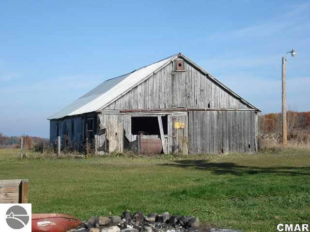 7660 West Broomfield Road Remus, MI 49340 - Photo 15 of 17 1768094-14.JPG