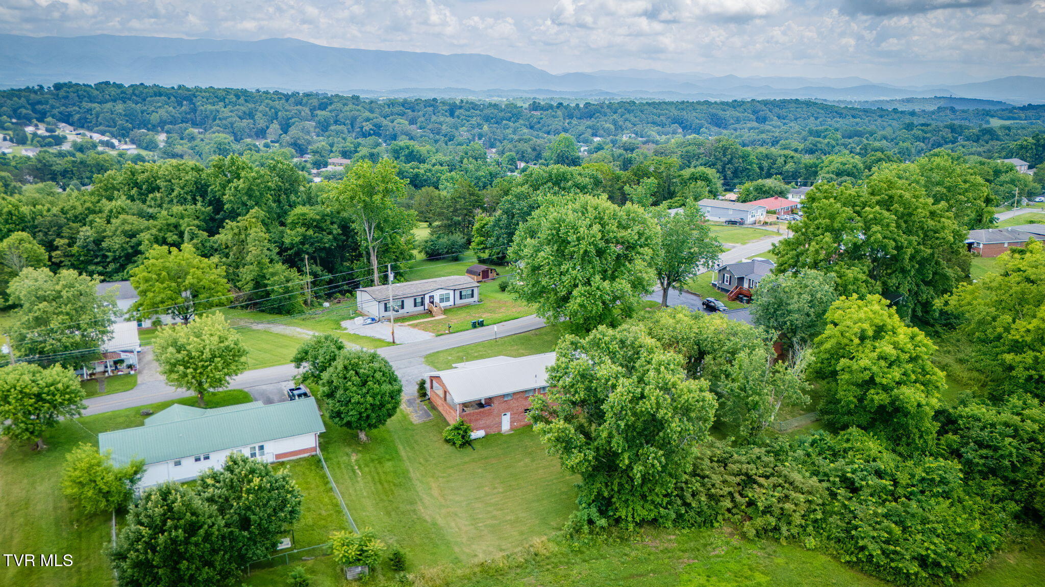 619 East Barton Ridge Road Greeneville, TN 37745 - Photo 35 of 40 104