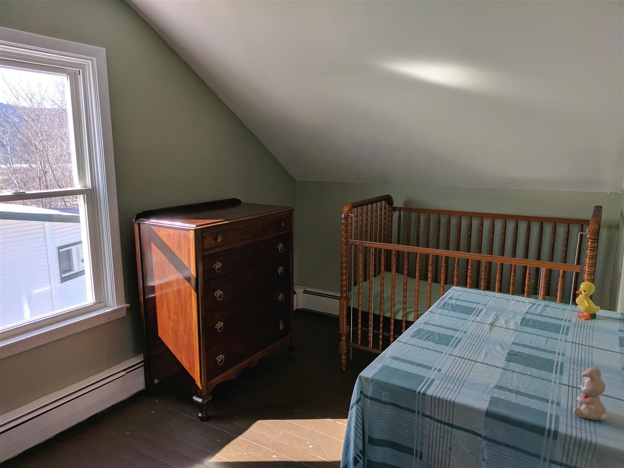 16 Newton Street Proctor, VT 05765 - Photo 9 of 12 Gallery Image 9