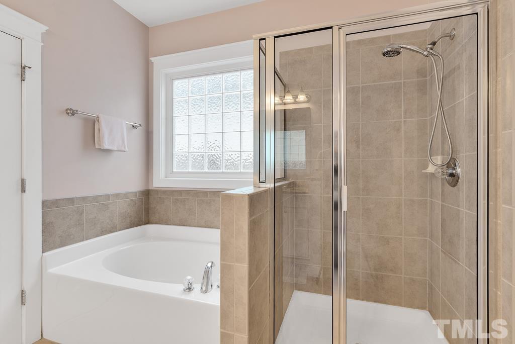 216 Frontgate Drive Cary, NC 27519 - Photo 20 of 30