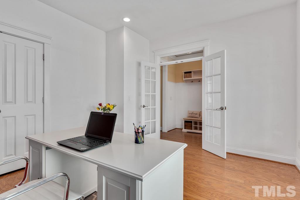 216 Frontgate Drive Cary, NC 27519 - Photo 5 of 30